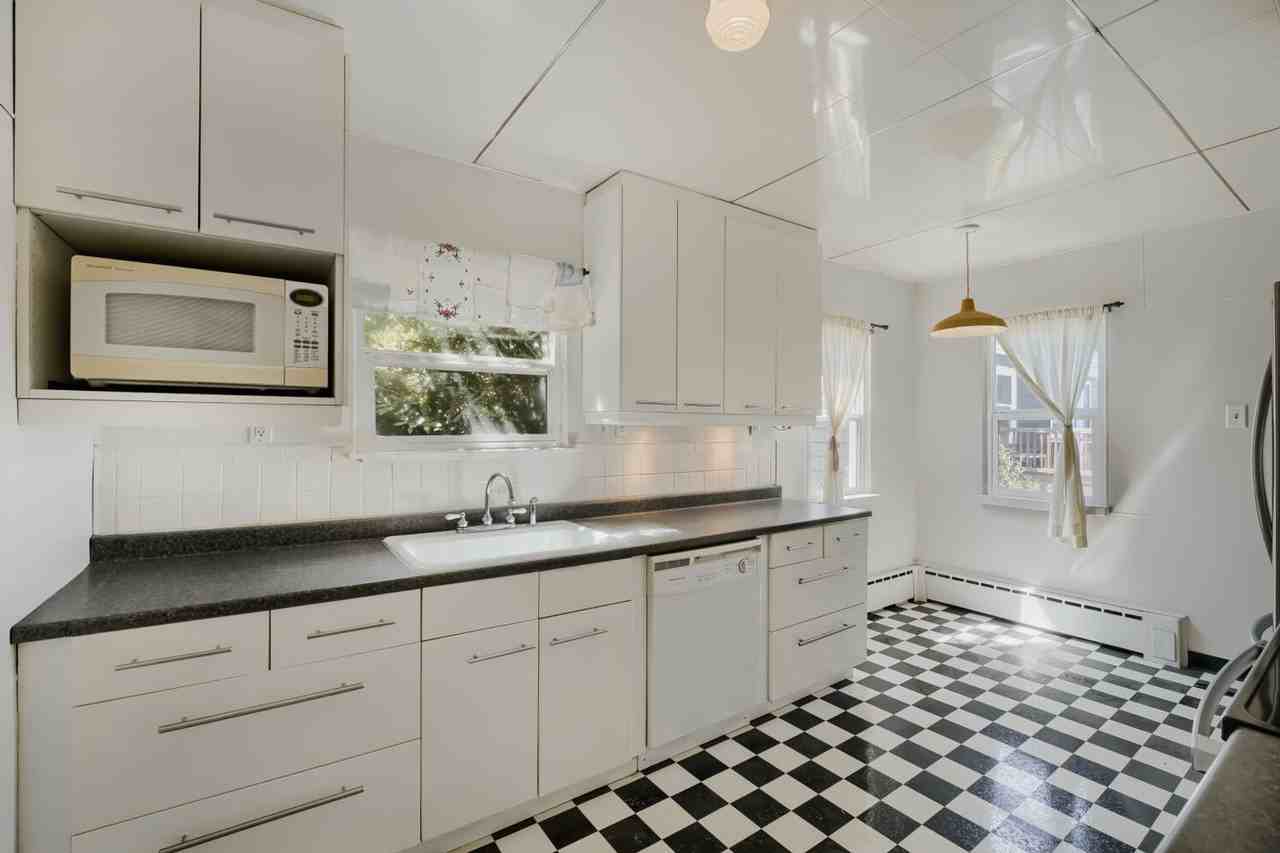 3512 Sw Charlestown St - Photo 3 of 25