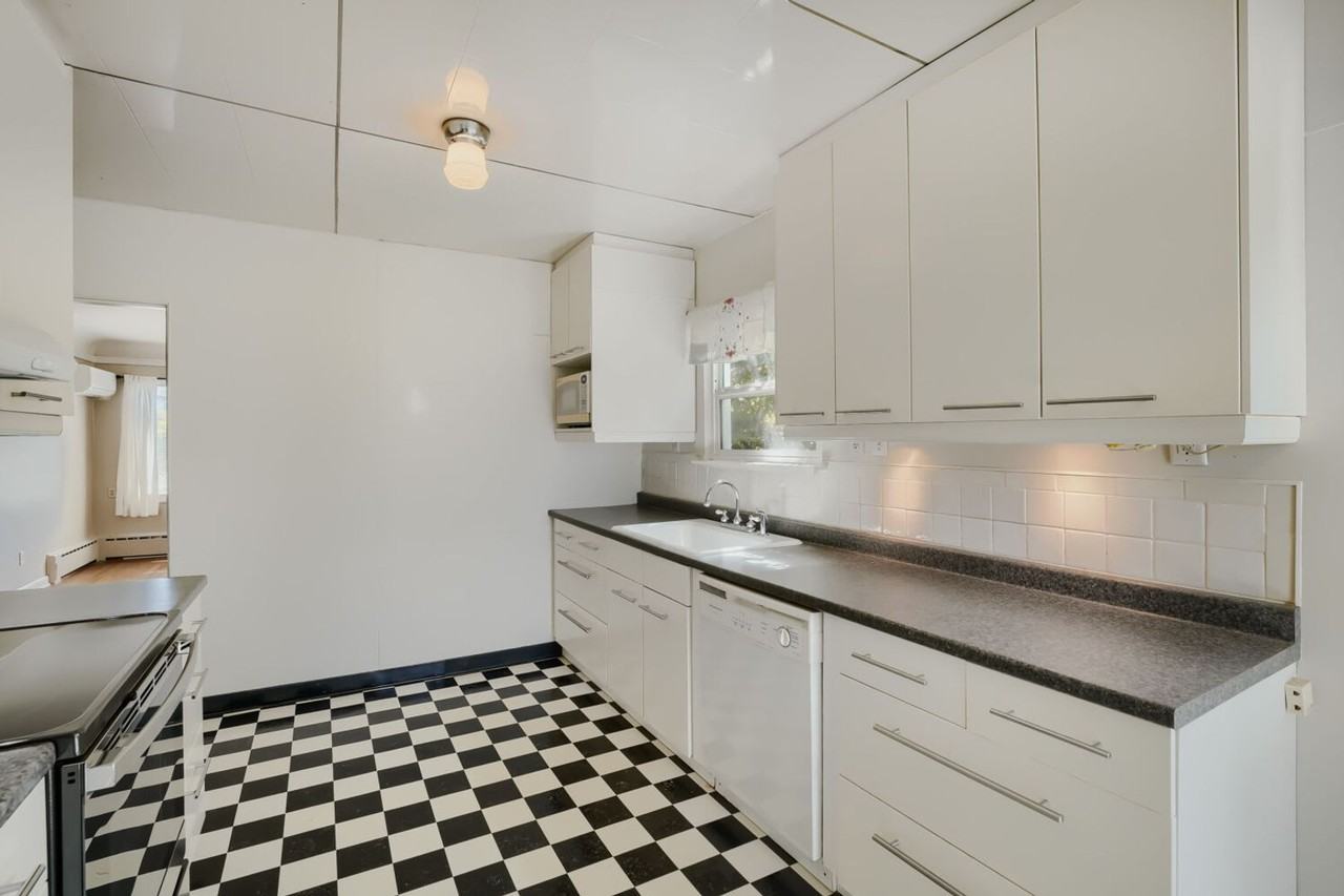 3512 Sw Charlestown St - Photo 4 of 25