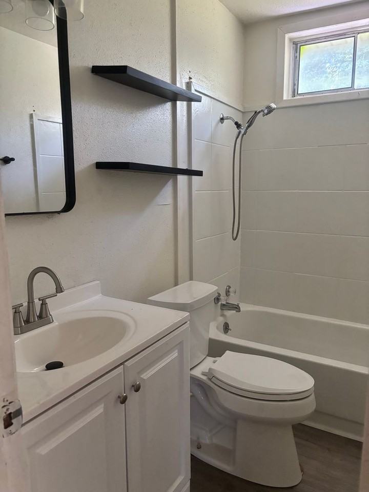 2740 Teresa Dr - Photo 7 of 14
