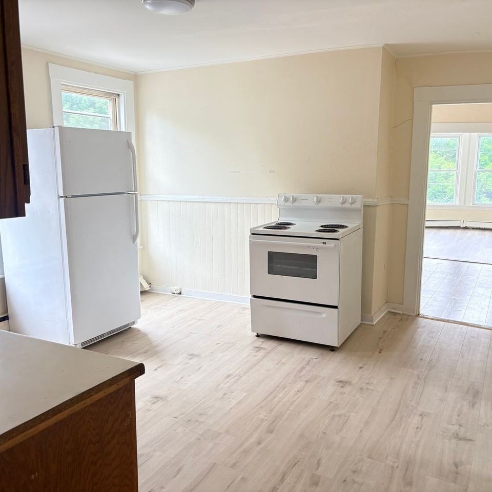 62 Cook St - Photo 5 of 7