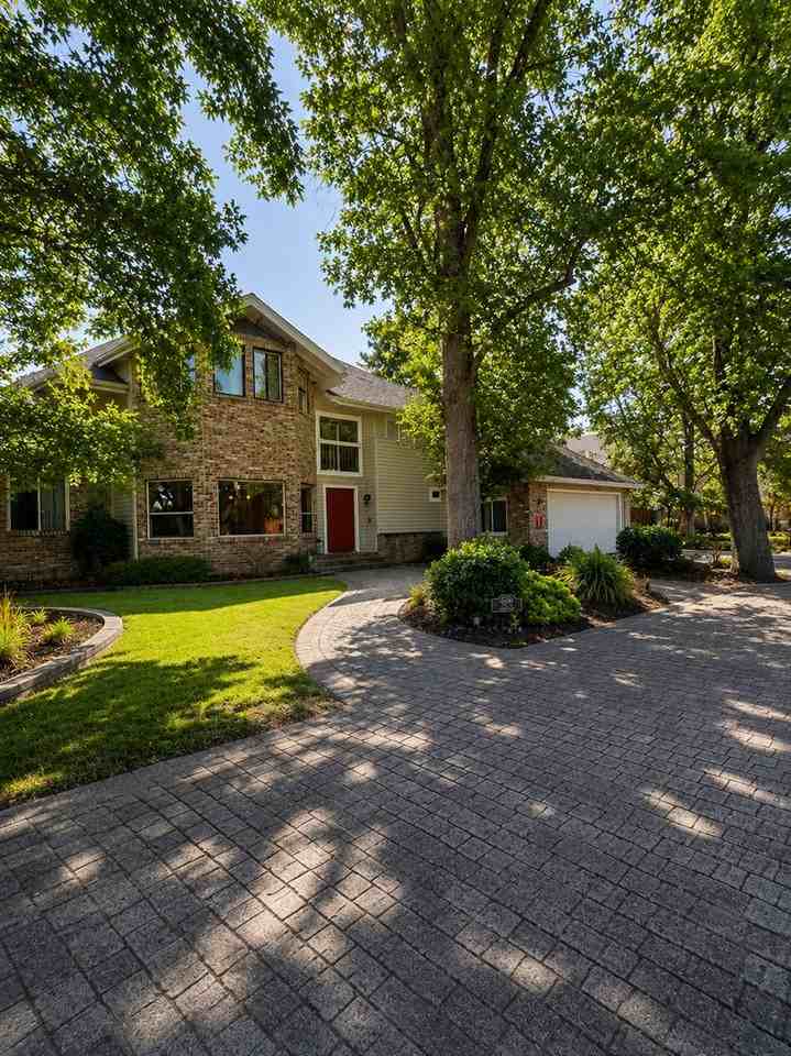 5630 Coda Ln - Photo 2 of 15