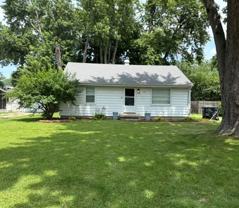 3300 W Devon Rd - Photo 1 of 1