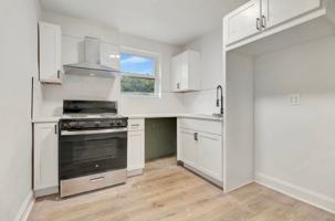 featured image of 3956 Hazel Ave