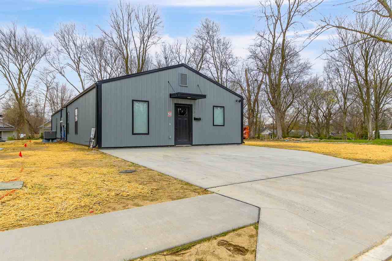204 3rd Ave - Photo 2 of 43