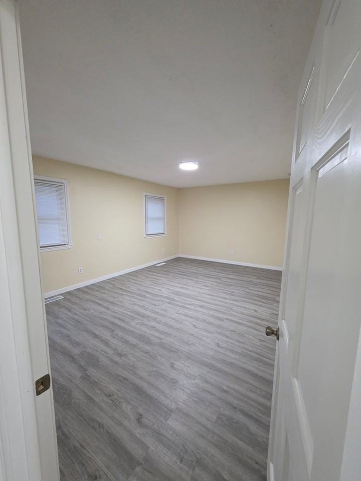 2318 Hackberry Ct - Photo 4 of 13