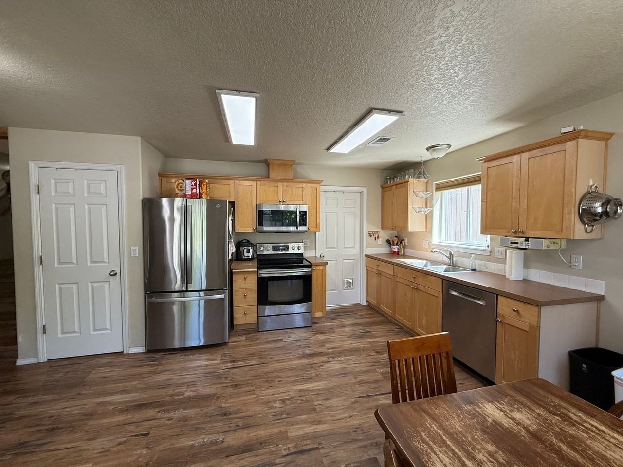 20630 Daisy Ln - Photo 4 of 17