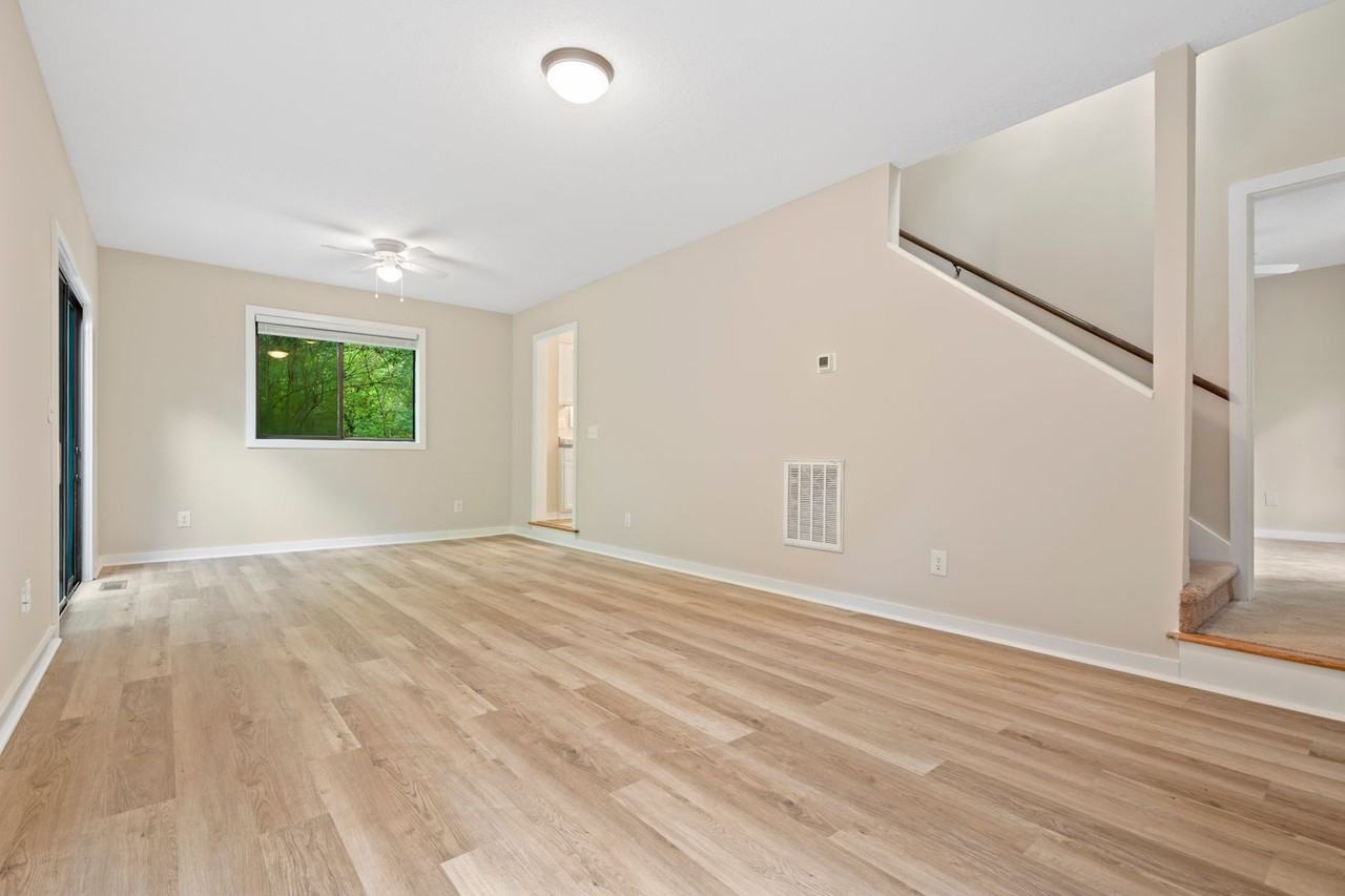 101 Walden Dr - Photo 3 of 19