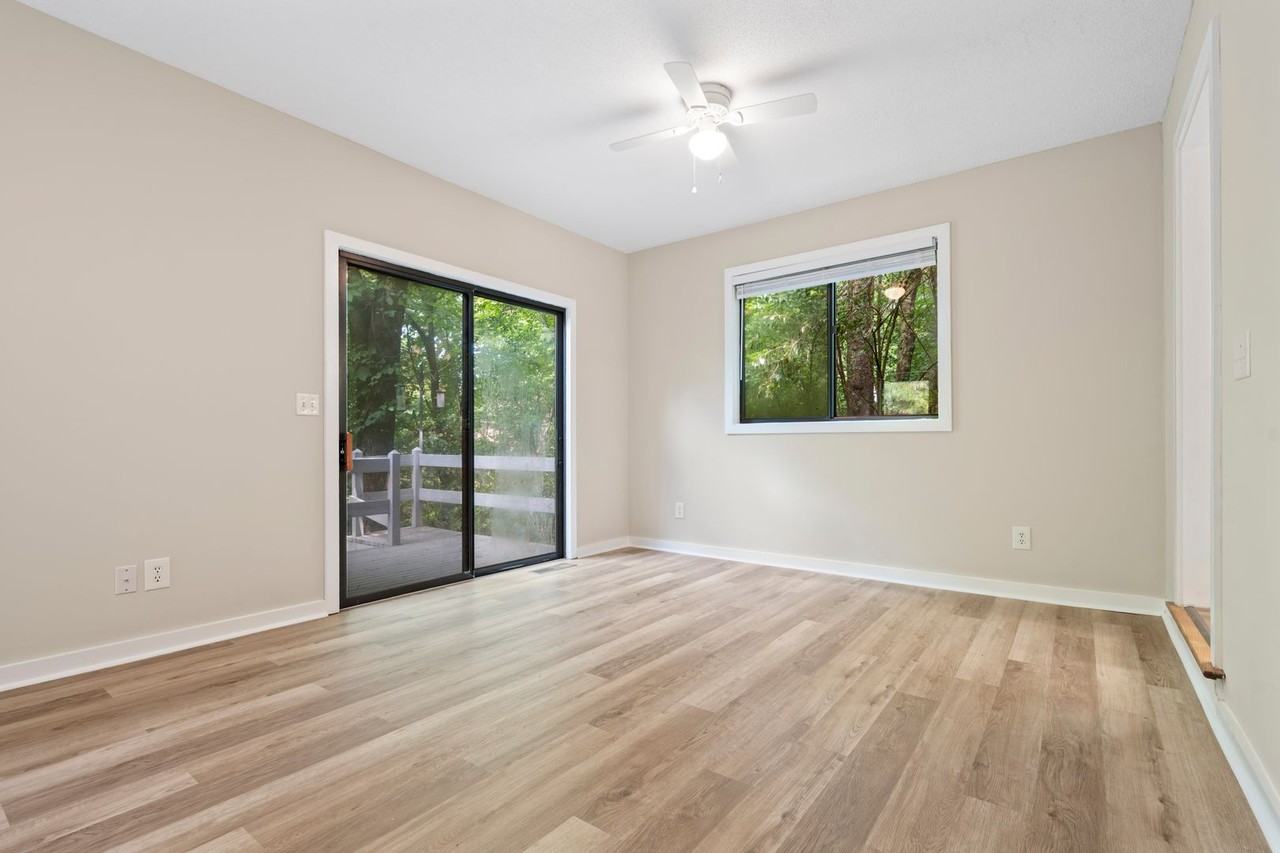 101 Walden Dr - Photo 4 of 19
