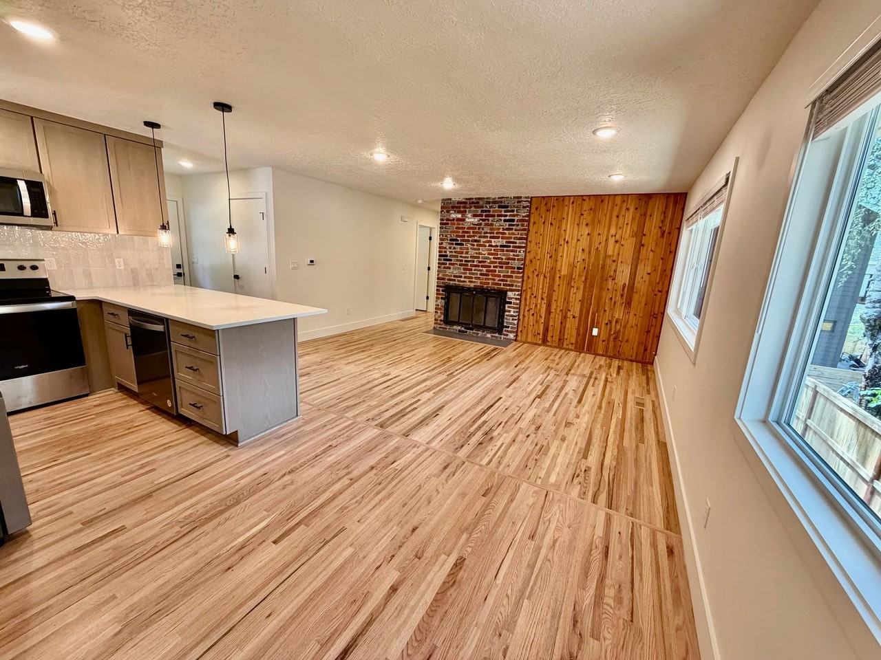 7407 Sw 36th Ave - Photo 7 of 50