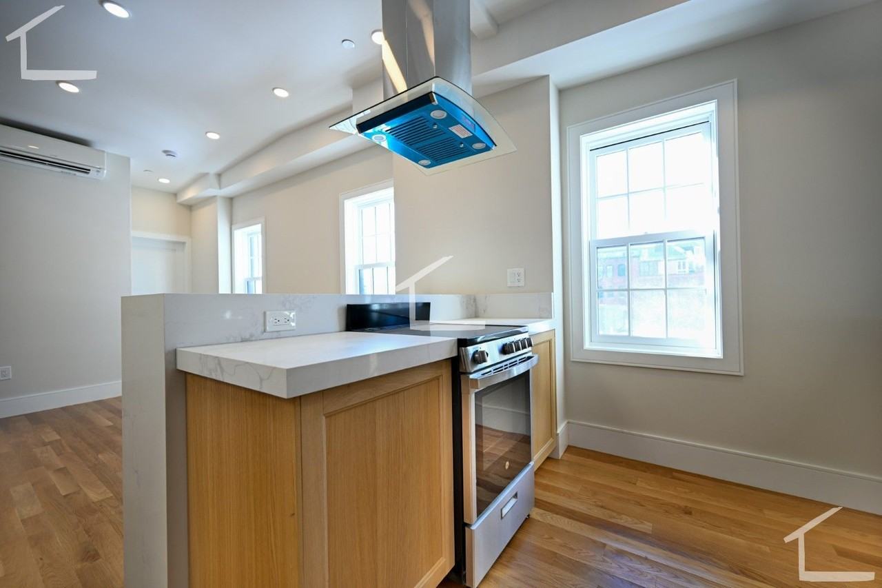 22 Winchester St - Photo 3 of 21