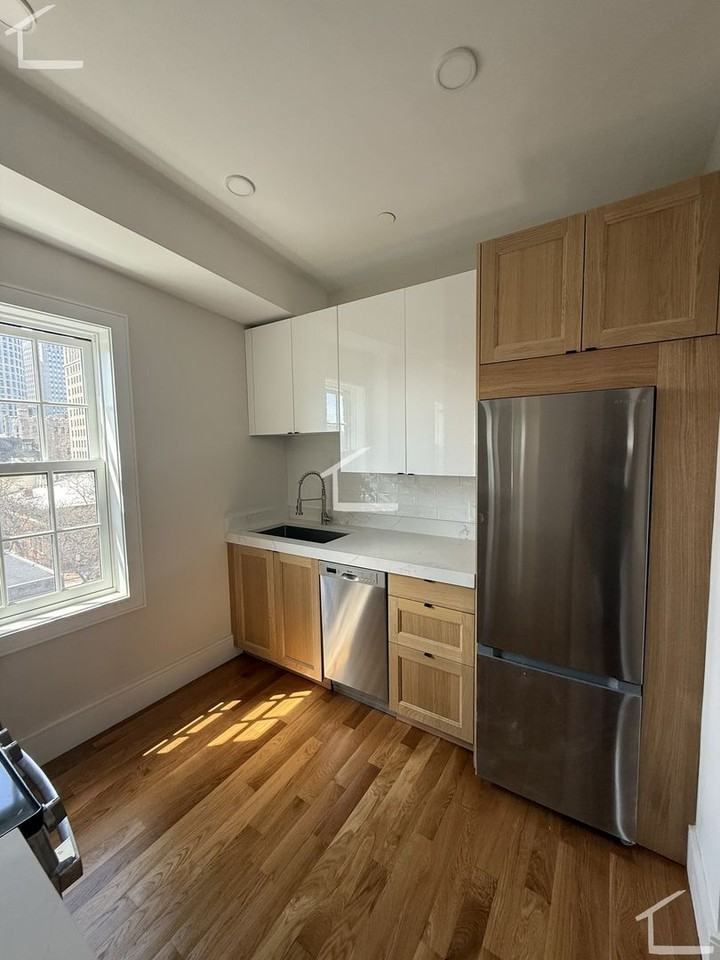 22 Winchester St - Photo 5 of 21