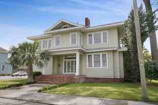 537 Maupas Ave #1 - Photo 1 of 1