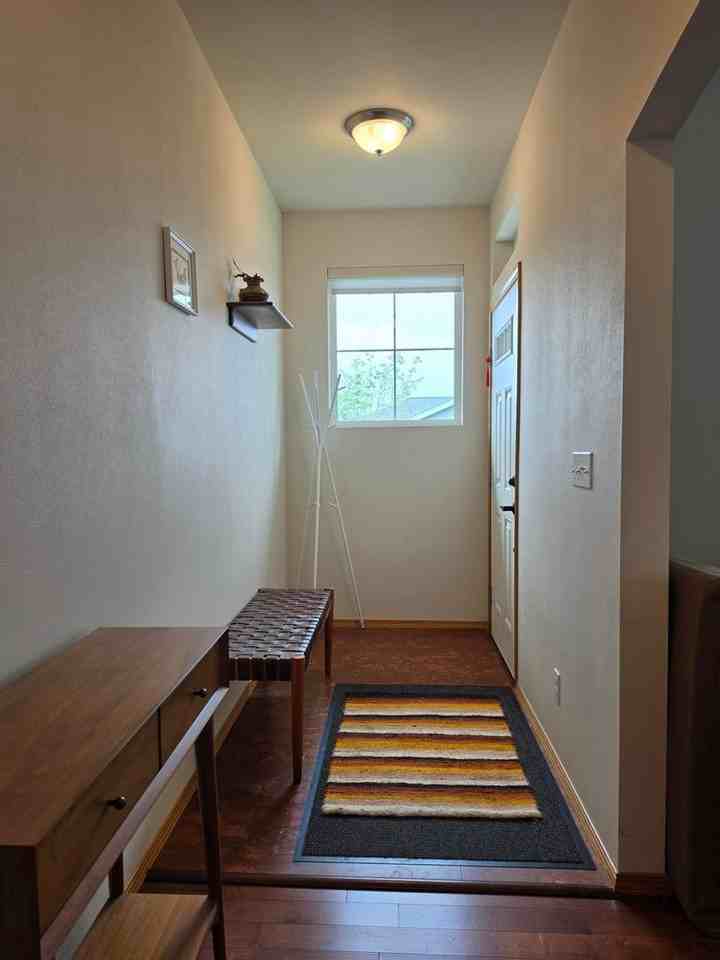 20256 Hillsong Pl Ne - Photo 4 of 24