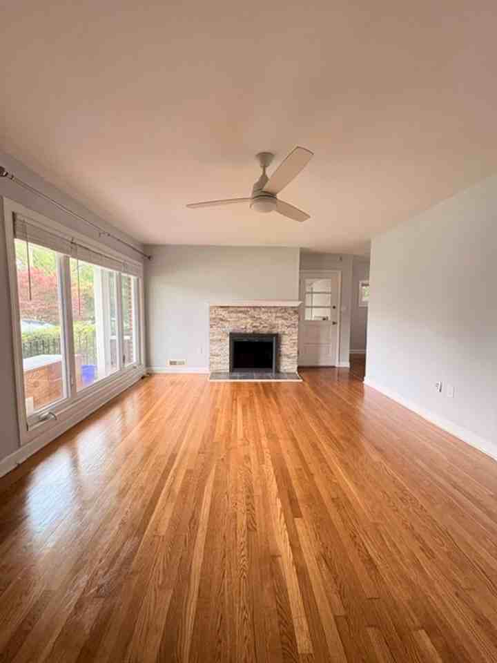 9714 Admiralty Dr - Photo 3 of 43