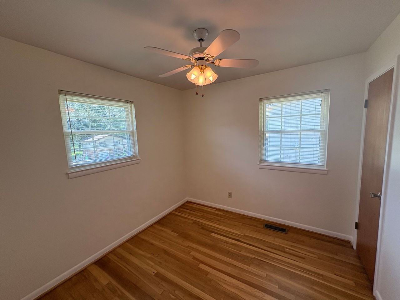 7326 President St - Photo 7 of 22