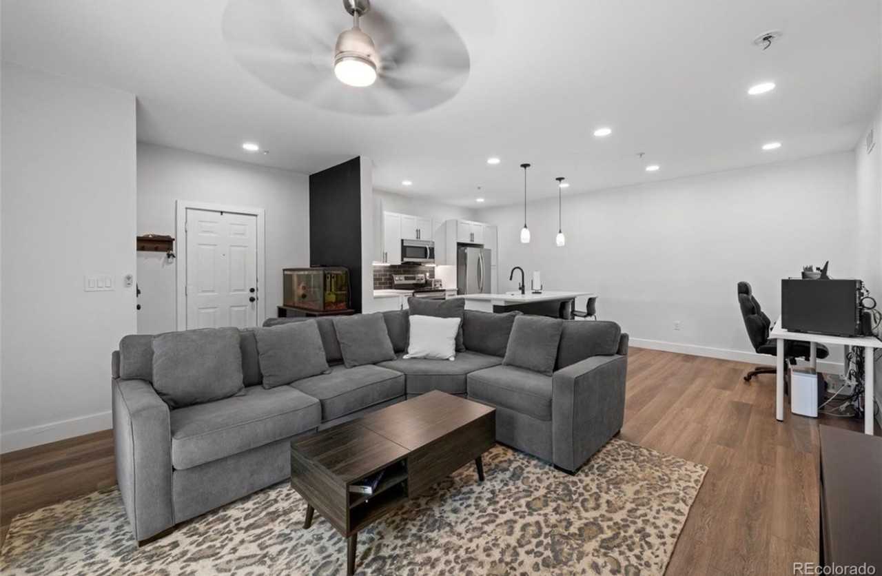 2051 Enterprise St - Photo 6 of 15