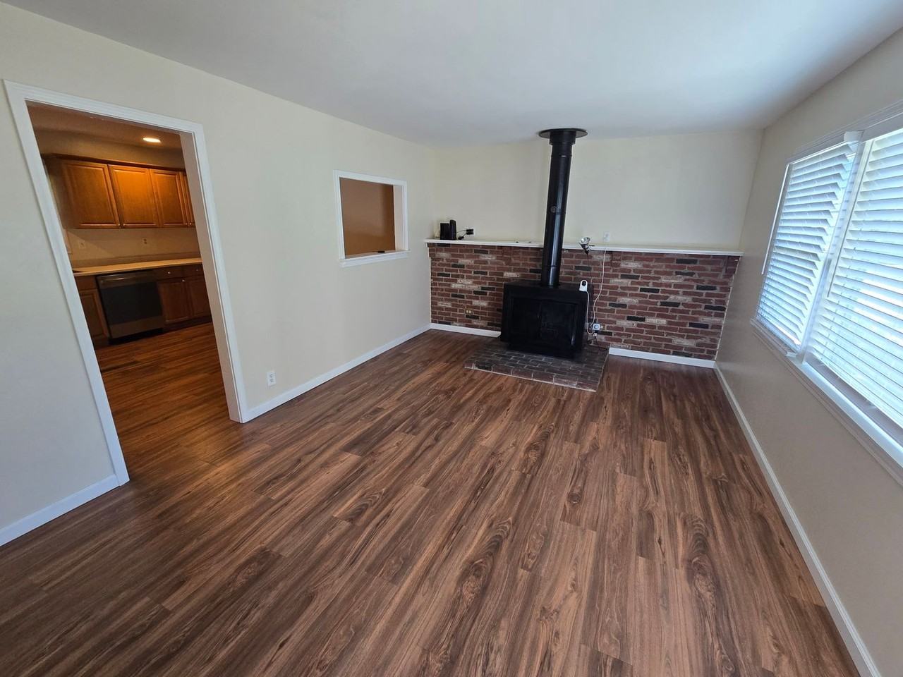 118 Barclay Rd - Photo 2 of 11