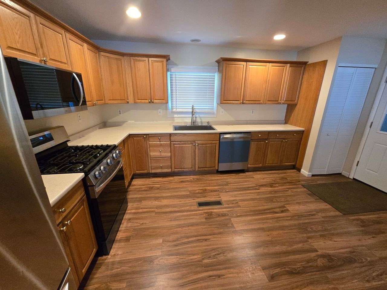 118 Barclay Rd - Photo 7 of 11