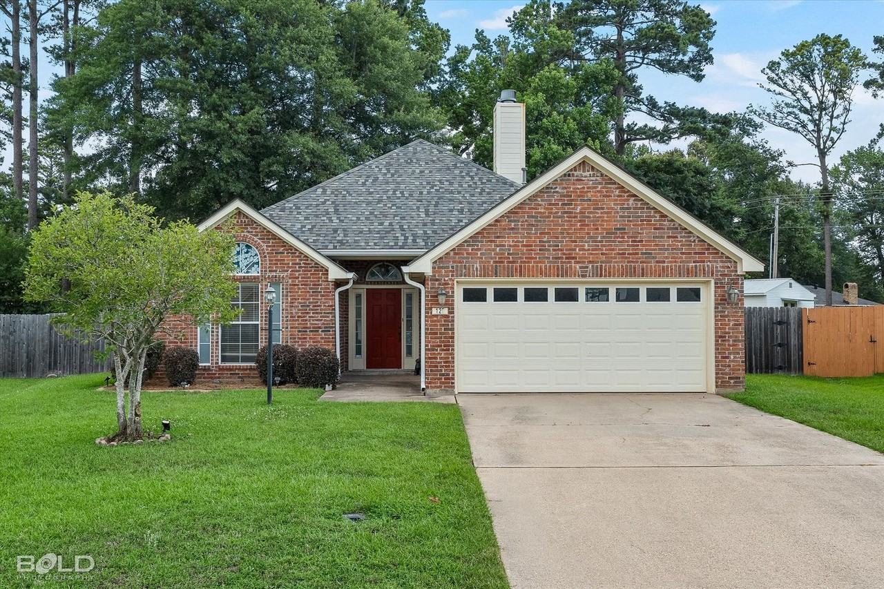 126 Satinwood Cir - Photo 2 of 20