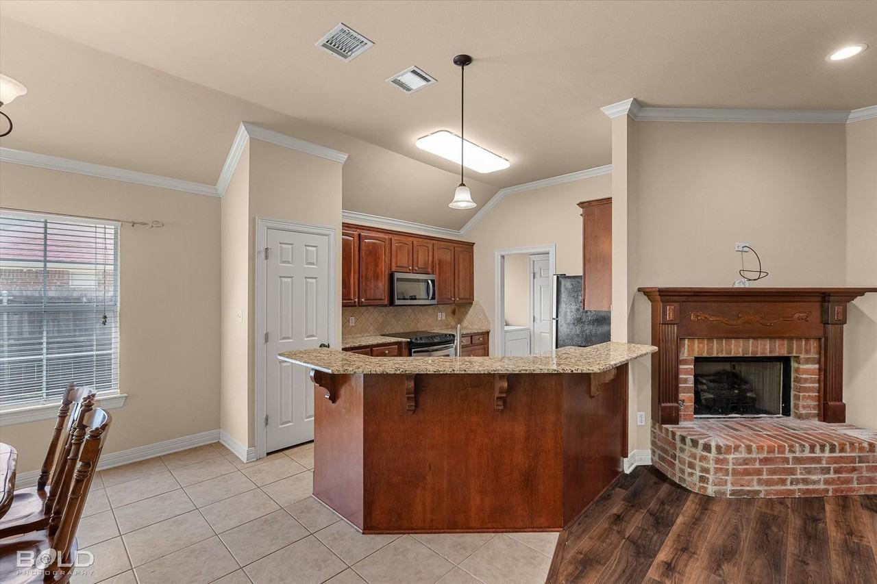 126 Satinwood Cir - Photo 6 of 20