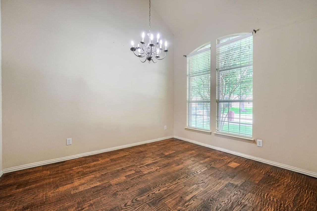 13955 Mill Town Dr - Photo 7 of 34