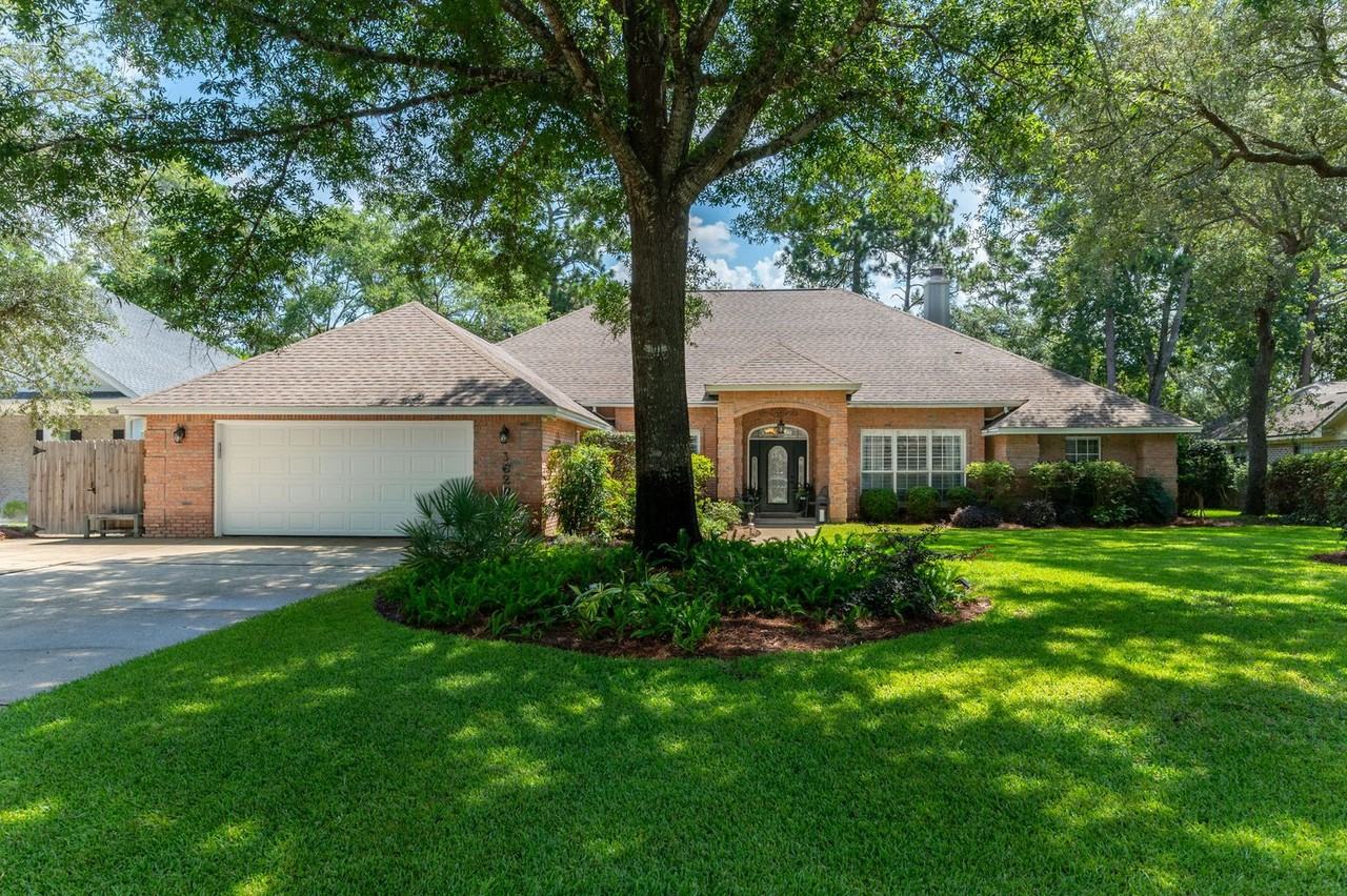 1626 Oakmont Cir - Photo 2 of 50