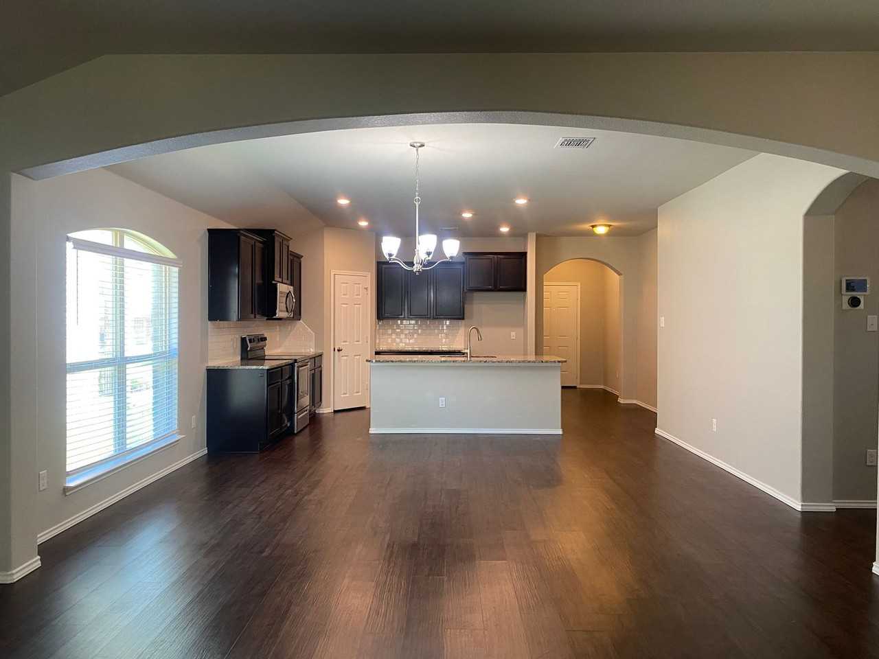 240 Bethann Dr - Photo 3 of 25