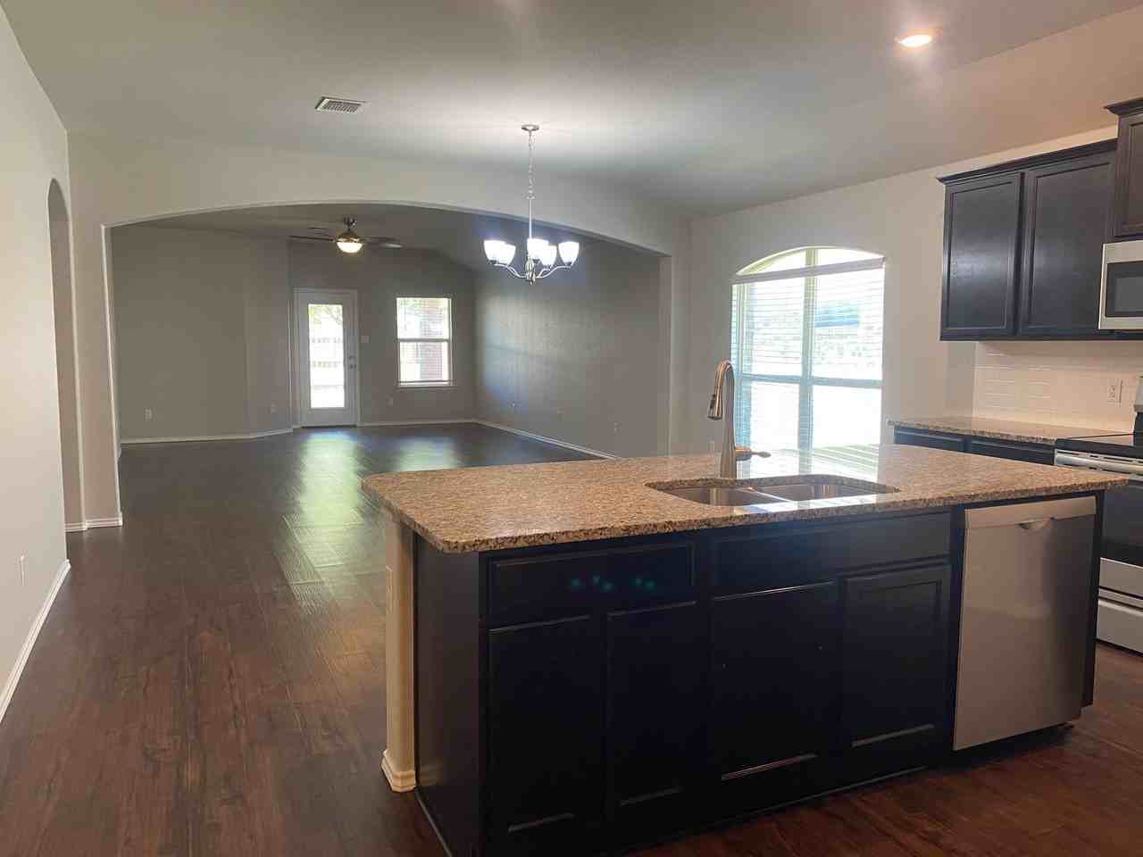 240 Bethann Dr - Photo 6 of 25
