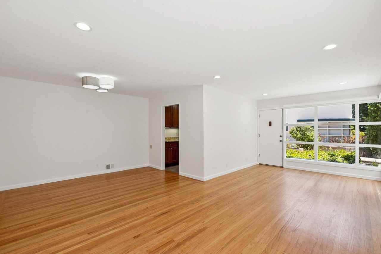 815 Roble Ave - Photo 5 of 10