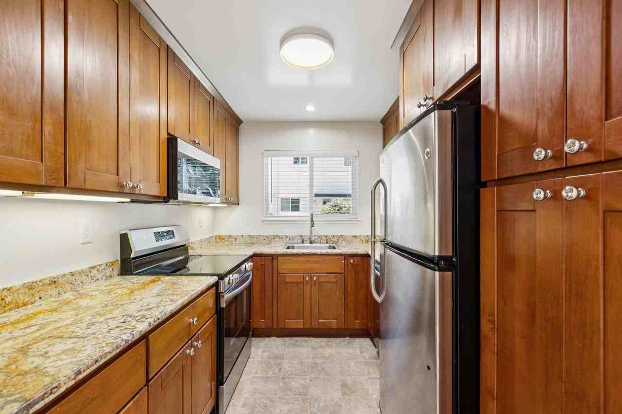 815 Roble Ave - Photo 6 of 10