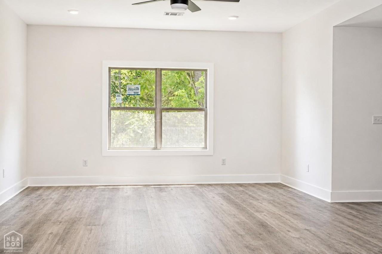 5400 5400 Lotus St - Photo 5 of 21