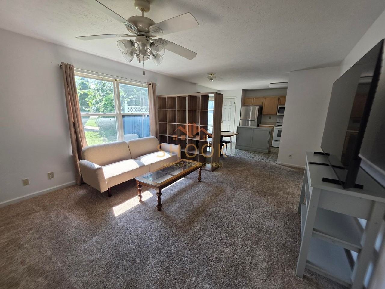 2940 Horizon Dr - Photo 2 of 12
