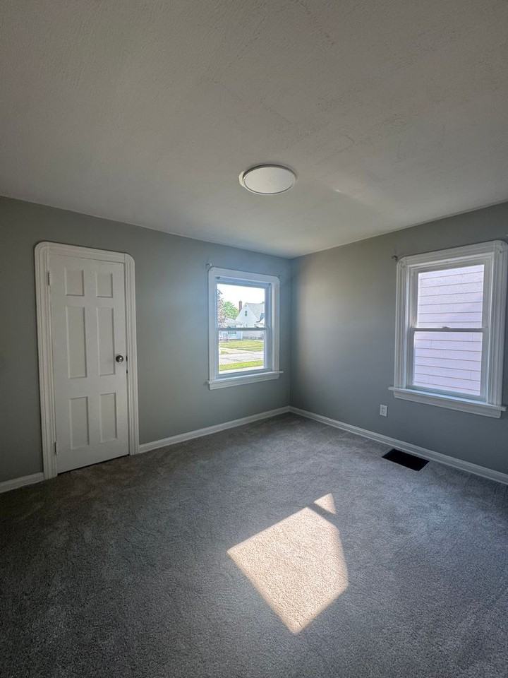 6307 Westlake Ave - Photo 7 of 11