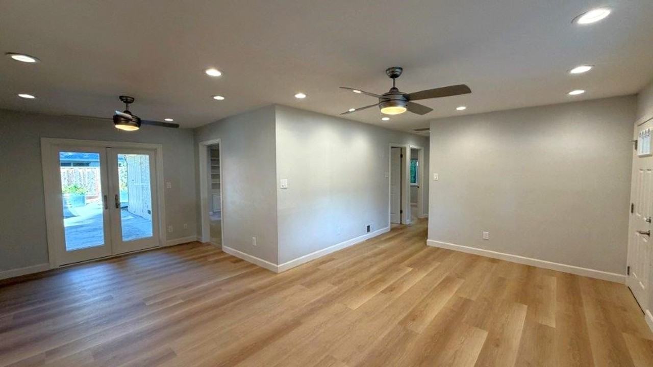 1579 Terry Way - Photo 4 of 28