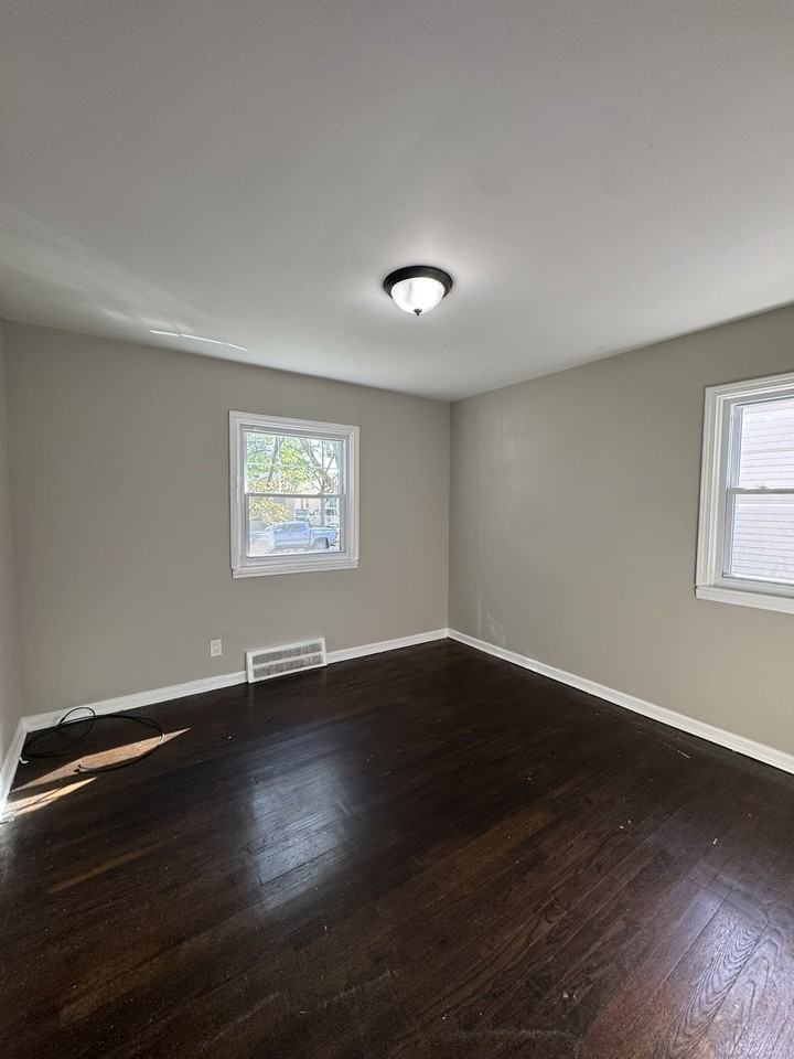 648 Cleveland Ave #1 - Photo 5 of 14