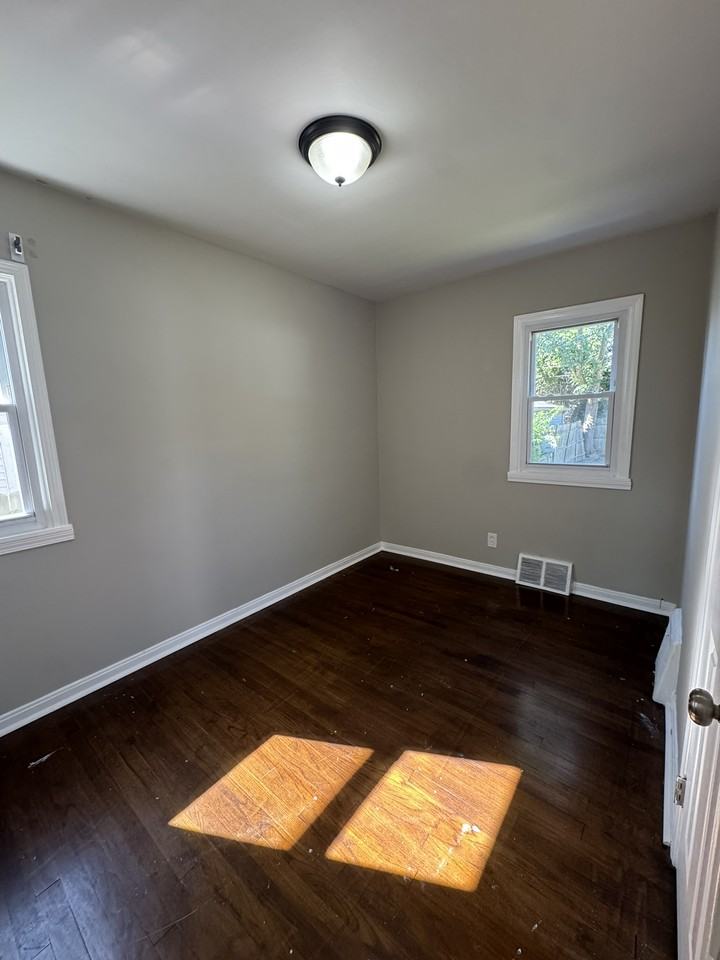 648 Cleveland Ave #1 - Photo 7 of 14