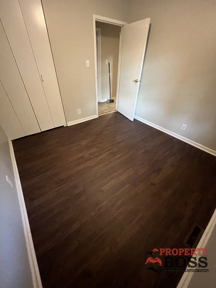 1014 Salem St #1 - Photo 7 of 11