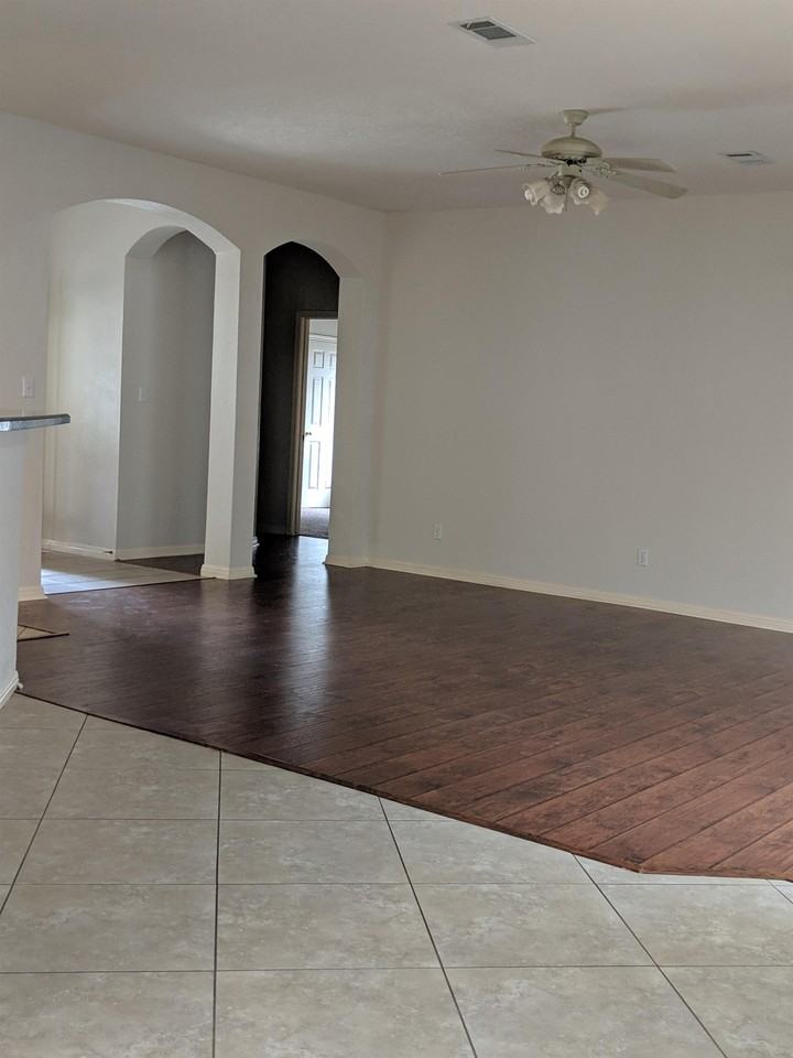 8005 Blue Bonnet Ln #1 - Photo 5 of 37