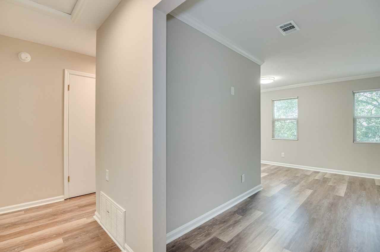 1402 Johns Rd #B - Photo 7 of 29