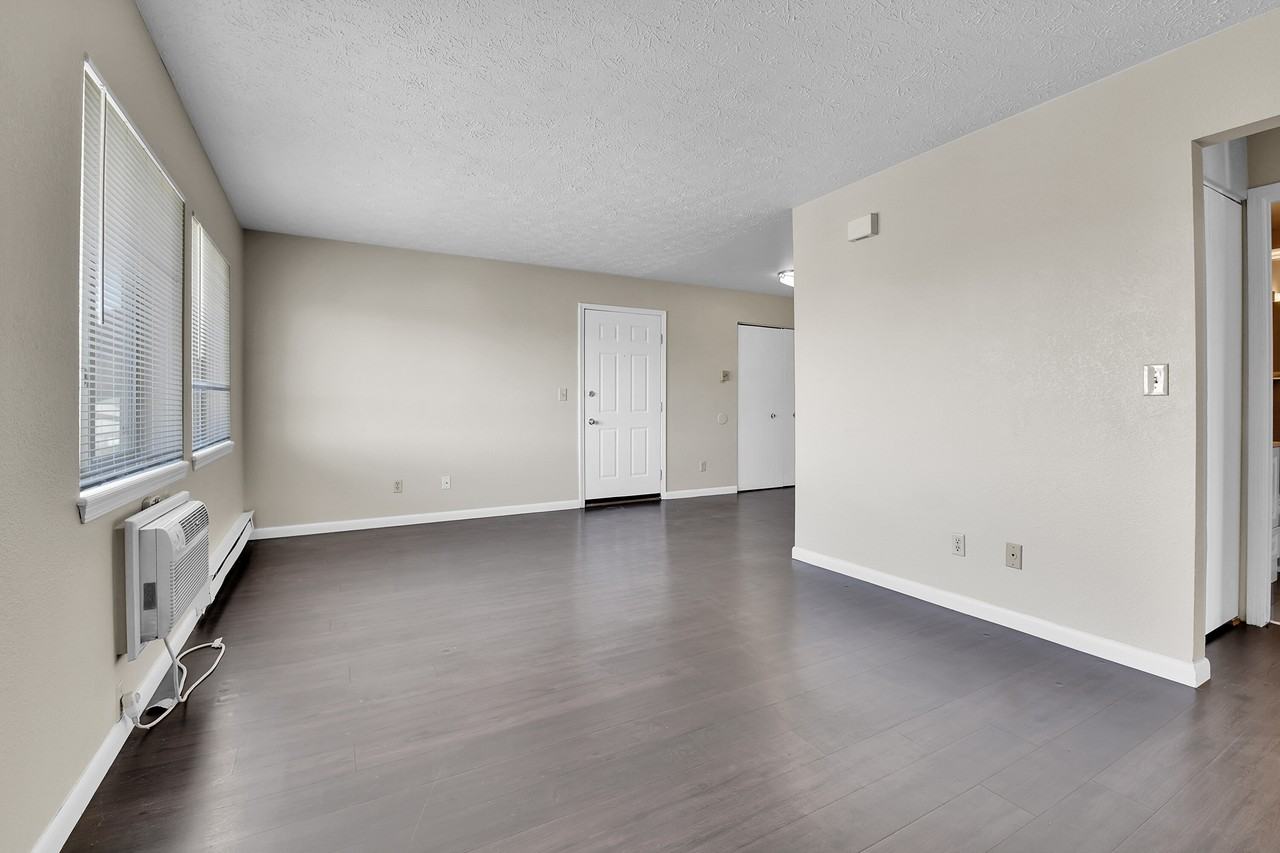 472 S Gilbert St #472A - Photo 3 of 21