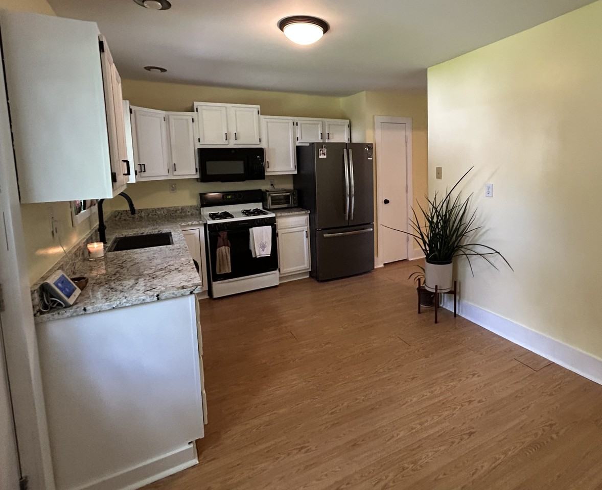 308 Wheaton Ave #1 - Photo 4 of 11
