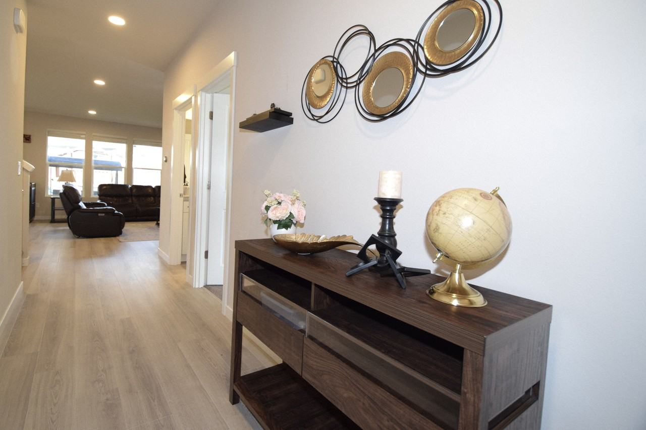 1690 S Quartz Dr #1 - Photo 4 of 40