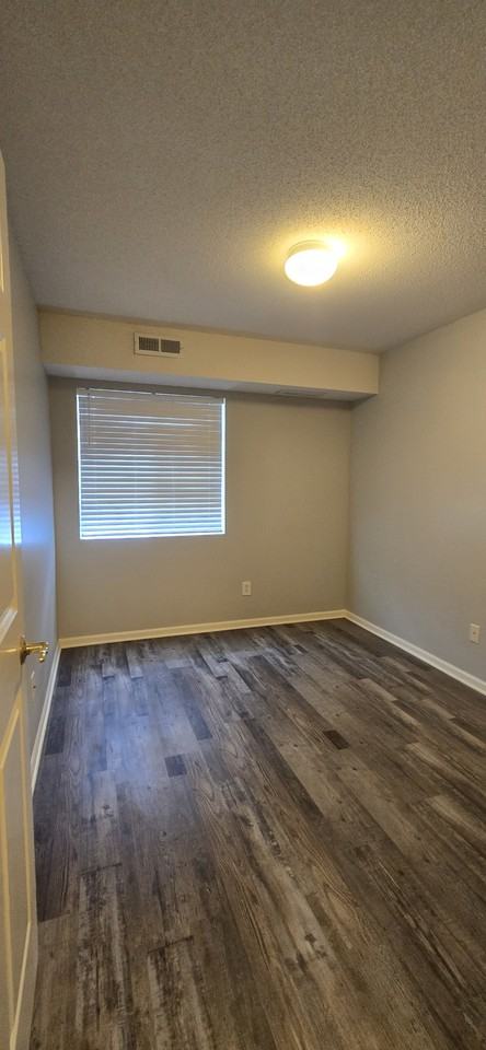 861 37th Avenue Northwest - 1unit D #1 - Photo 2 of 9
