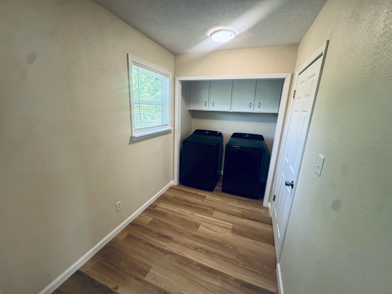 510 Kern Rd #1 - Photo 7 of 14