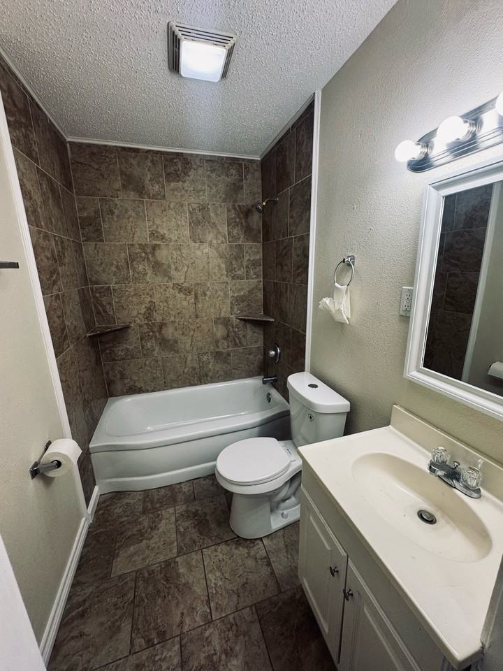 510 Kern Rd #1 - Photo 5 of 14