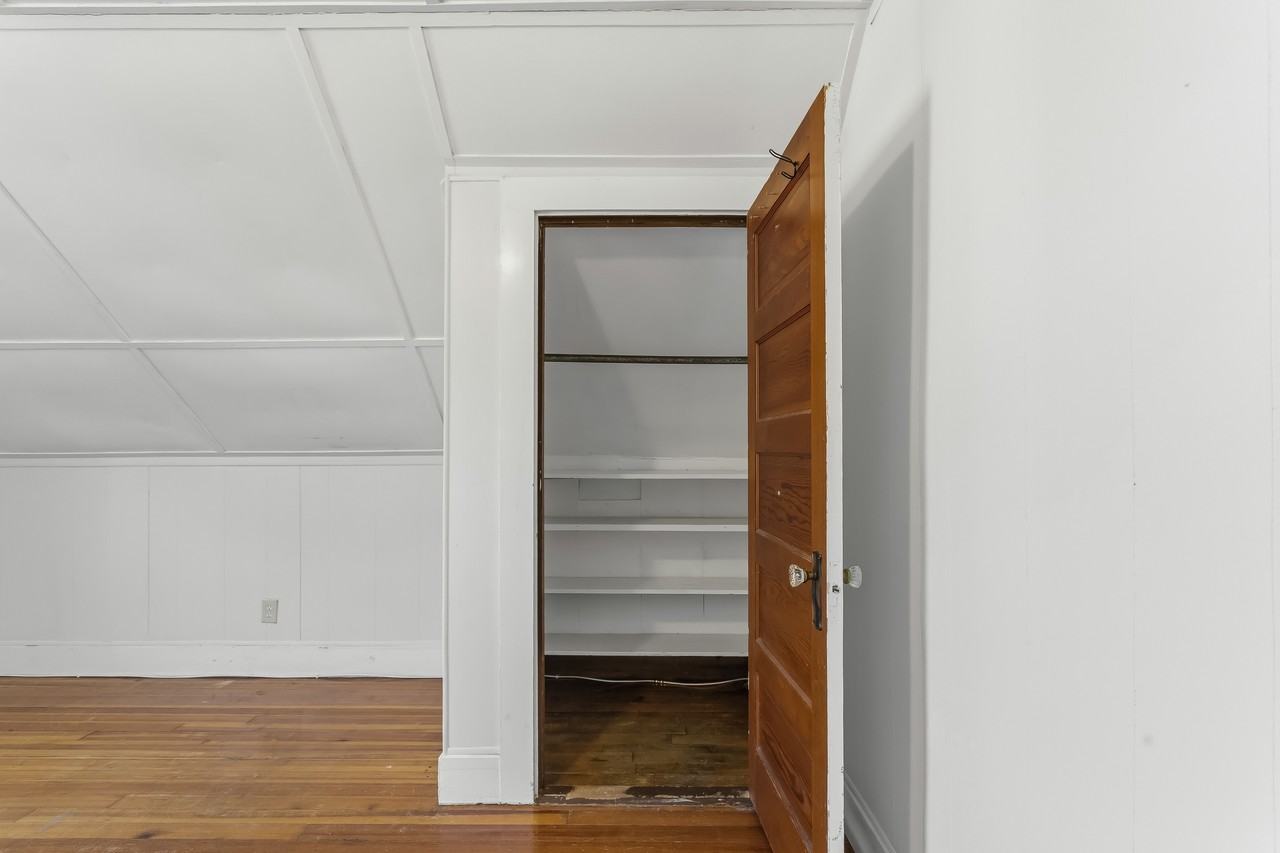 32 Salem St #3 - Photo 5 of 12