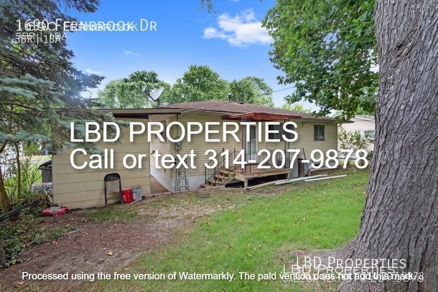 1690 Fernbrook Dr #1 - Photo 3 of 20