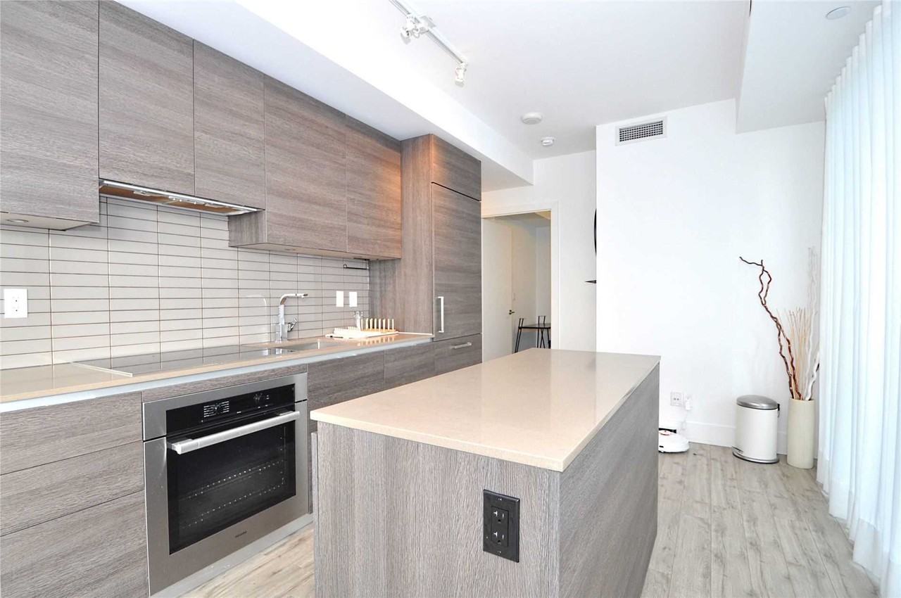 200 Bloor St W #2009 - Photo 4 of 19