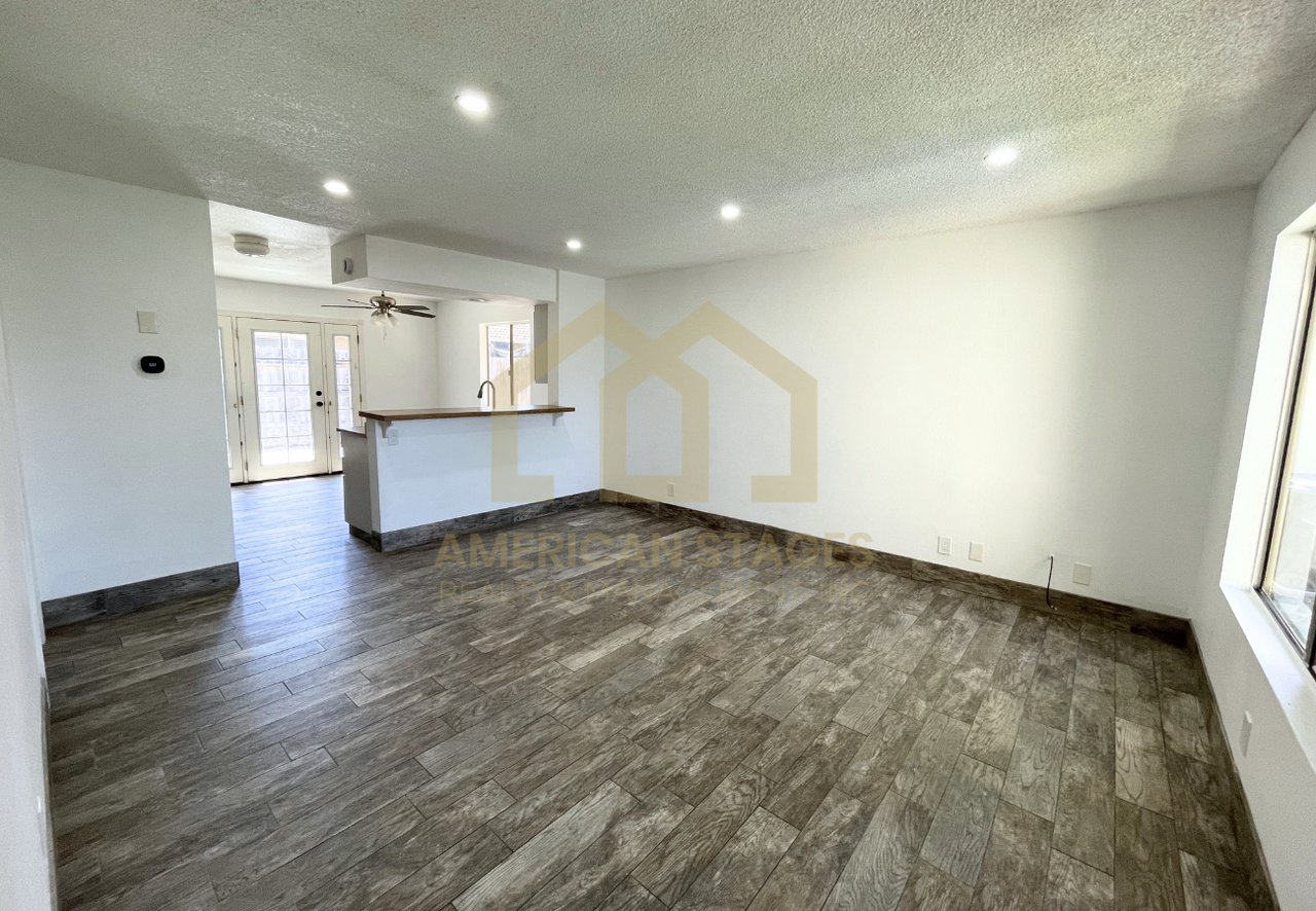916 N M Pl #1 - Photo 4 of 26