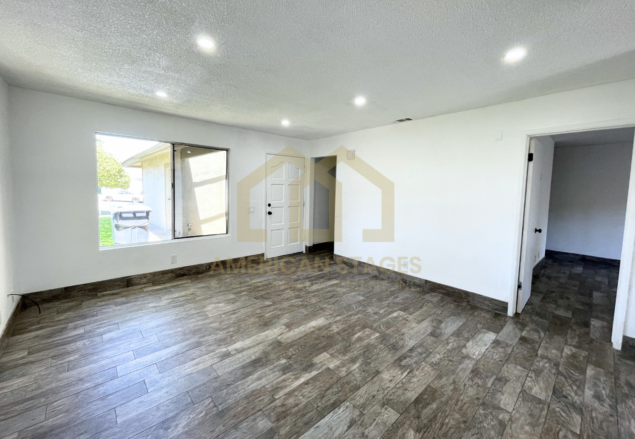 916 N M Pl #1 - Photo 6 of 26